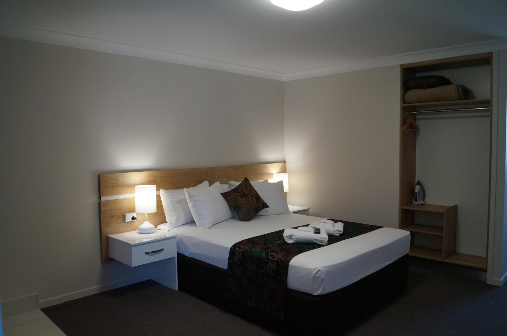 Castle Crest Motel Townsville Dış mekan fotoğraf