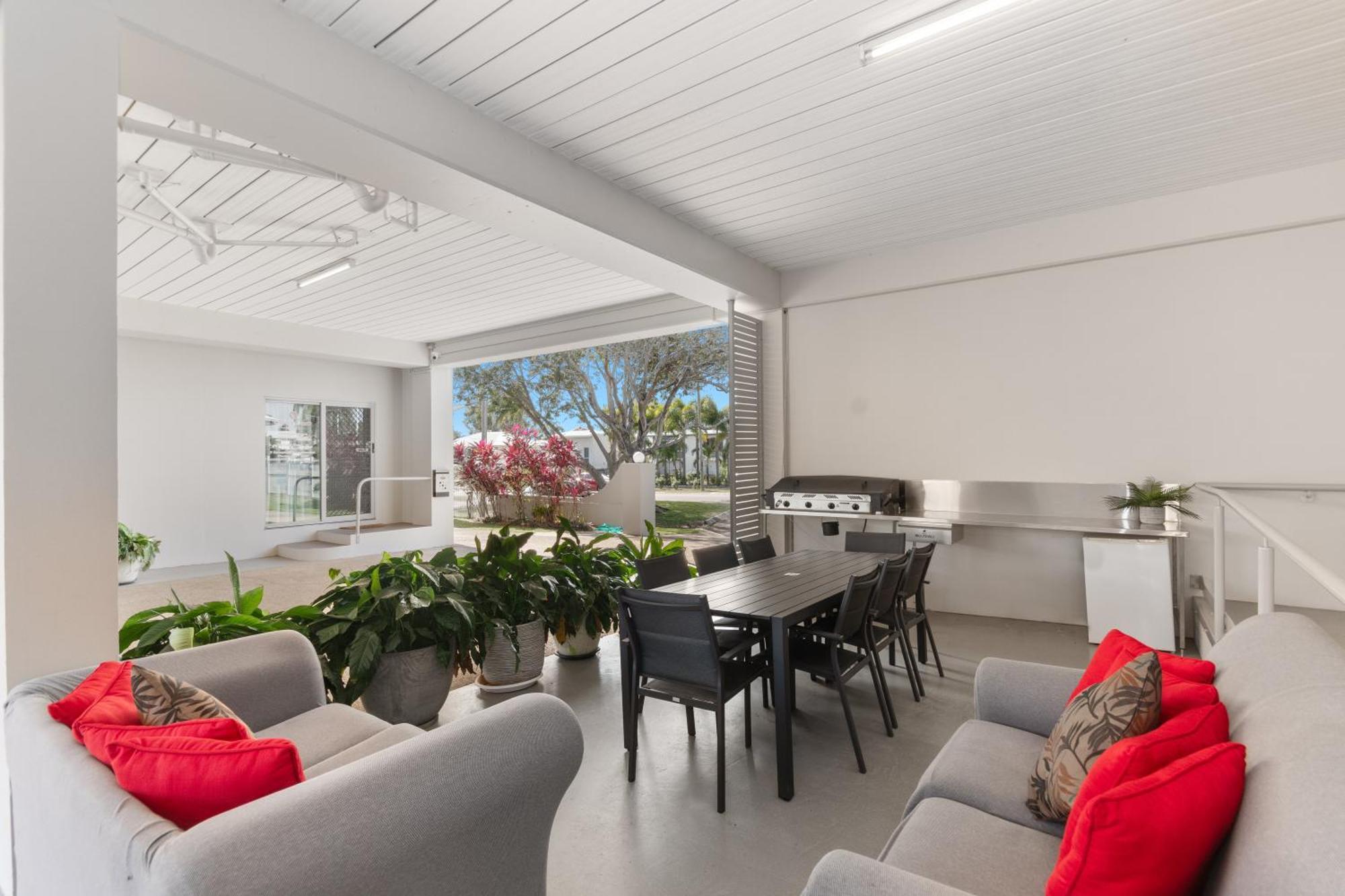 Castle Crest Motel Townsville Dış mekan fotoğraf