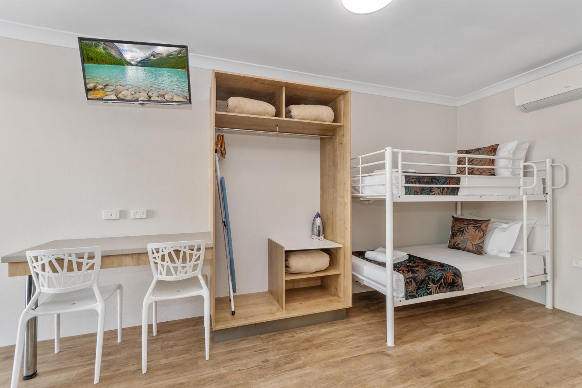 Castle Crest Motel Townsville Dış mekan fotoğraf