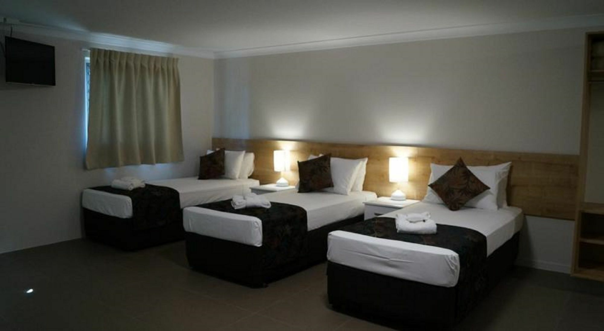 Castle Crest Motel Townsville Dış mekan fotoğraf
